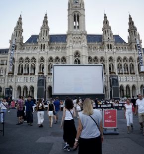 Vienna Film Festival 2026: tra grande cinema, musica ed eccellenze culinarie nel cuore della capitale Vienna Film Festival 2026: tra grande cinema, musica ed eccellenze culinarie nel cuore della capitale