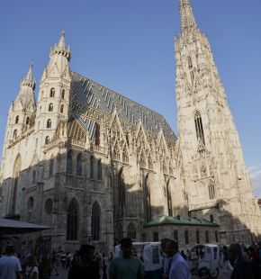 Vienna, il duomo di Stephansdom: il cuore della citta’ tra imponenza interna e il fascino del suo tetto
