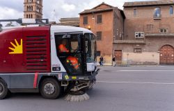 Roma, l'AMA pianifica nuovi servizi di igiene urbana con il programma 100 città