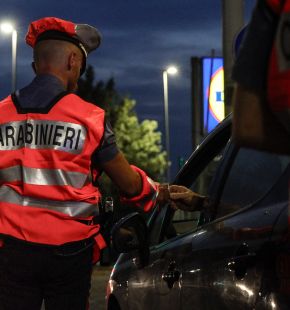 Roma, 51enne in manette per commercio illecito di sostanze dopanti, fermato con 300 pasticche di anabolizzanti Roma, 51enne in manette per commercio illecito di sostanze dopanti, fermato con 300 pasticche di anabolizzanti