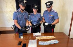 Ostia, tentano la truffa del finto Carabiniere ad un'anziana, li arrestano i Carabinieri veri, due in manette