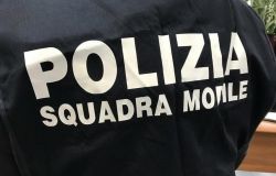 Roma, spaccio di droga con il sistema del pit stop da auto, 4 arresti della Polizia