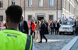 Rimini, Quattro giovani “On The Road” con la Stradale al seguito di Leone XIV