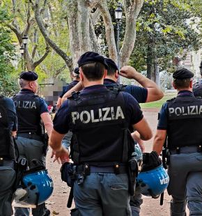 Roma Esquilino, blitz della Polizia, una persona arrestata e 3 ordini di allontanamento