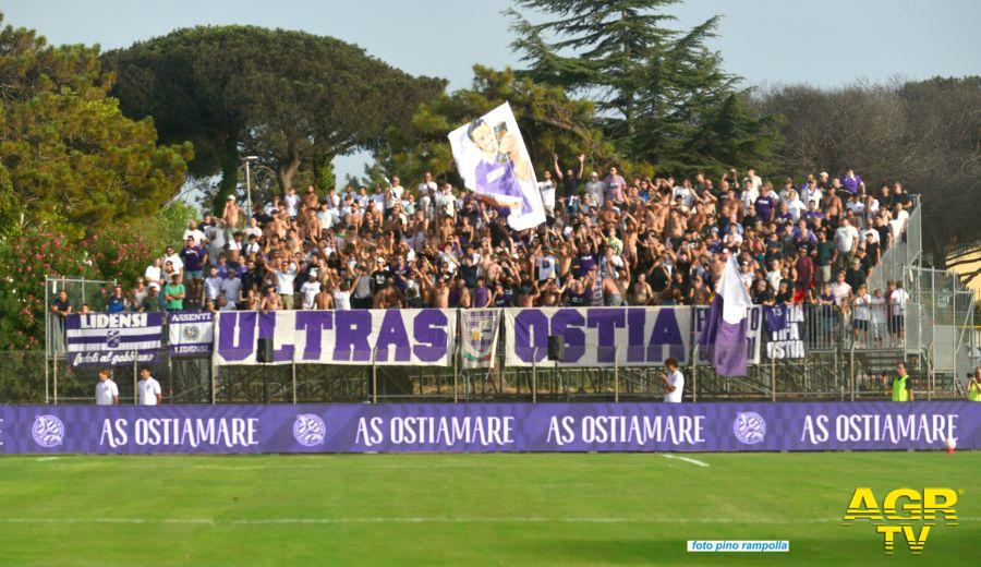La gioia per il ritorno in serie C e al Campo Giannattasio - © Credits Foto Pino Rampolla La gioia per il ritorno in serie C e al Campo Giannattasio - © Credits Foto Pino Rampolla