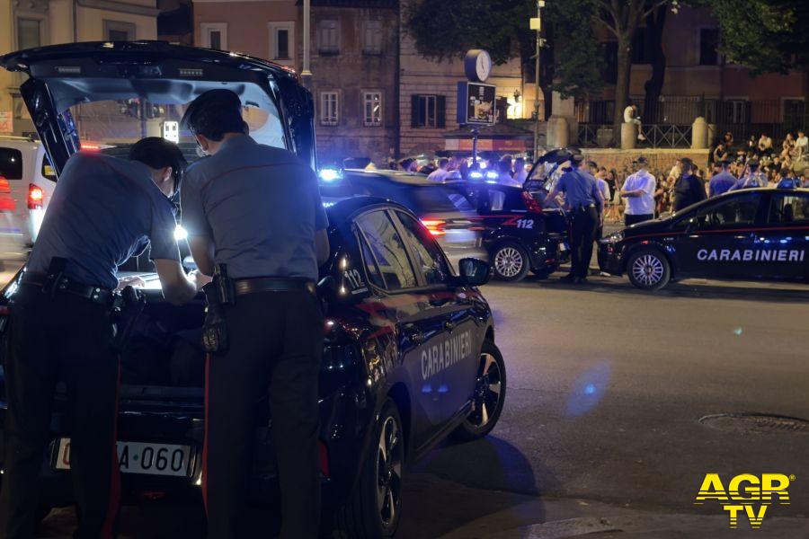 Carabinieri TRASTEVERE Controlli durante_la_movida Carabinieri TRASTEVERE Controlli durante_la_movida