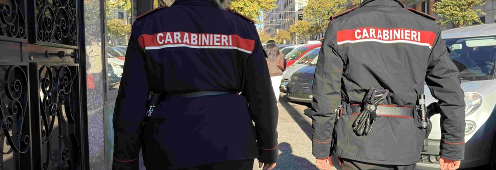Roma presa banda di rapinatori, furto di 100 mila euro di gioielli a Monti dopo aver immobilizzato le vittime, 4 in manette