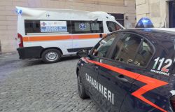 Roma, intervento congiunto Carabinieri ed Ares 118, 53enne colto da malore alla guida salvato con il defibrillatore