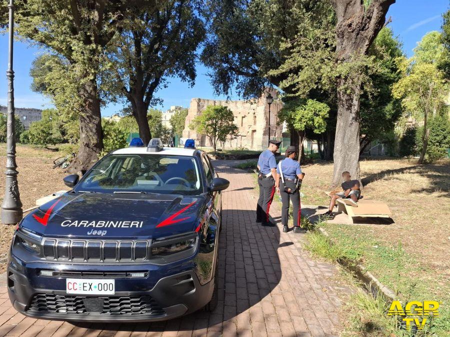 Carabinieri piazza Dante controlli Colle Oppio Carabinieri piazza Dante controlli Colle Oppio