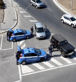 Ostia, in manette pusher in bicicletta, trasportava cocaina e crack, arrestata anche 27enne con 130 gr. di hashish