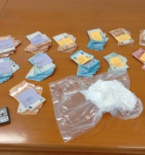 Valmontone, sweet delivery della cocaina, 3 arresti, sequestrato oltre mezzo kg. di droga e diecimila euro Valmontone, sweet delivery della cocaina, 3 arresti, sequestrato oltre mezzo kg. di droga e diecimila euro