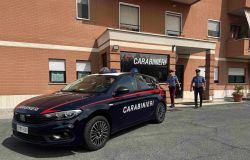 Ciampino, chiedono il doppio per un trasloco dall'Olanda e minacciano il committente, arrestati tre autotrasportatori