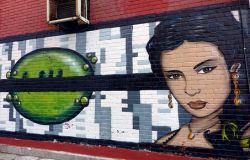 Ostia, la street art colora i quartieri