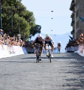 Ciclismo,Giro di Campania, in volata la spunta l'uruguayano Fagundez