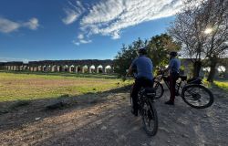 Roma, parco degli acquedotti nel mirino, controlli contro gli incendi ed illeciti ambientali