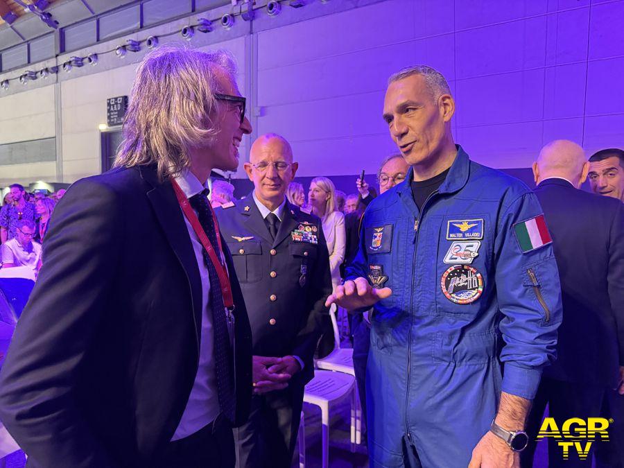 Rettore Enrico Quagliarini Walter Villadei astronauta Rettore Enrico Quagliarini Walter Villadei astronauta