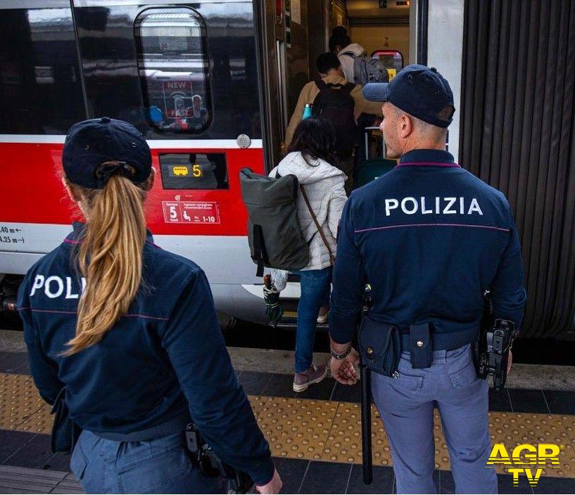Polizia Termini intervento sui treni Polizia Termini intervento sui treni