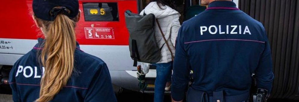 Roma Termini, sventate due rapine nel giro di due giorni, presi i rapinatori, uno ha tentato di nascondere la refurtiva in bocca