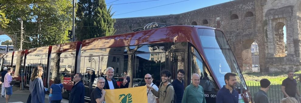 Roma, festeggiati a Porta Maggiore i nuovi Tram Roma, festeggiati a Porta Maggiore i nuovi Tram