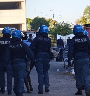 Roma, Tor Sapienza sgomberato lo stabile di via Tallone: tre arresti e sette trasferimenti nei Cpr