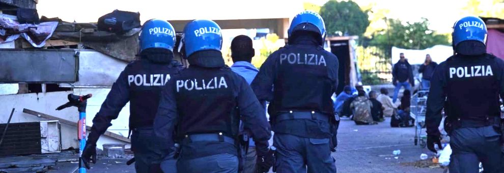 Roma Tor Sapienza, nuovo blitz della Polizia nello stabile di via Tallone, 3 stranieri tentavano di rientrare, fermati