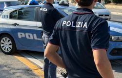 Ostia, avevano investito due ragazze sul marciapiedi, preso il terzo uomo che si trovava sull'auto ed era scappato