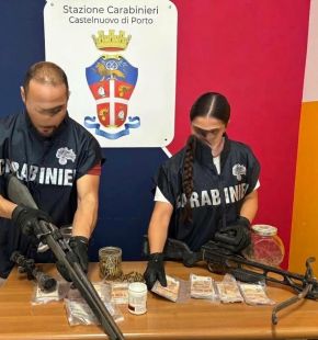 Castelnuovo di Porto, 71enne ai domiciliari, con armi, cocaina e soldi, arrestato dai Carabinieri Castelnuovo di Porto, 71enne ai domiciliari, con armi, cocaina e soldi, arrestato dai Carabinieri