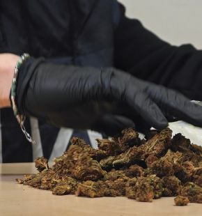Roma, cresce lo spaccio itinerante ed il business delle ordinazioni online, 7 arresti Roma, cresce lo spaccio itinerante ed il business delle ordinazioni online, 7 arresti