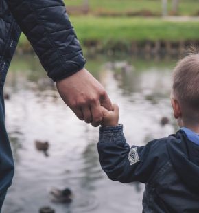 Reati sui minori in Italia, in dieci anni sono cresciuti del 43%, maltrattamenti in famiglia: è record con oltre 3 mila casi