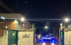 Lariano, stavano ripulendo una palestra delle attrezzature, blitz dei Carabinieri, 6 arresti