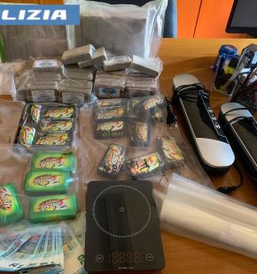 Roma, scovata filiera dello spaccio tra i quartieri Primavalle e Casalotti, sequestrati 9 kg. di hashish, in manette 27enne