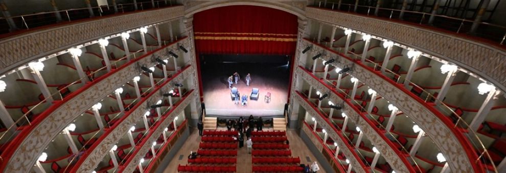 Finalmente il Teatro Valle! Riapre dopo 16 anni uno dei più prestigiosi palcoscenici della Capitale