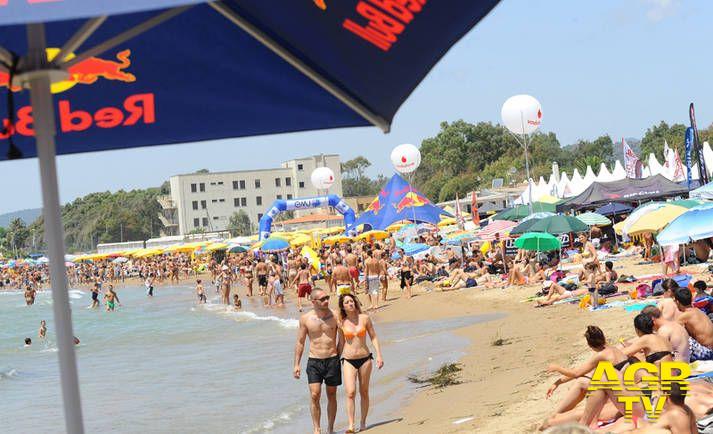 Ostia, ordinanza balneare...un flop