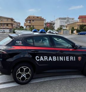 Fiumicino, da furti in esercizi commerciali ed in uno studio dentistico ad una bicicletta, ai domiciliari 46enne