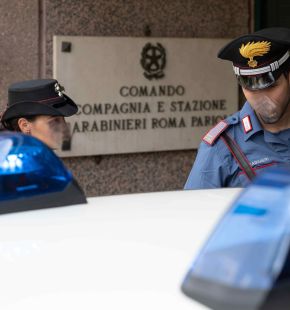 Roma Parioli, schiaffi e pugni ad un'anziana non autosufficiente, in manette la badante Roma Parioli, schiaffi e pugni ad un'anziana non autosufficiente, in manette la badante