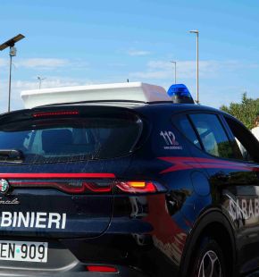 Ostia, rubano le chiavi di casa in un'auto parcheggiata poi vanno a casa....del proprietario per svaligiare l'abitazione, 2 arresti