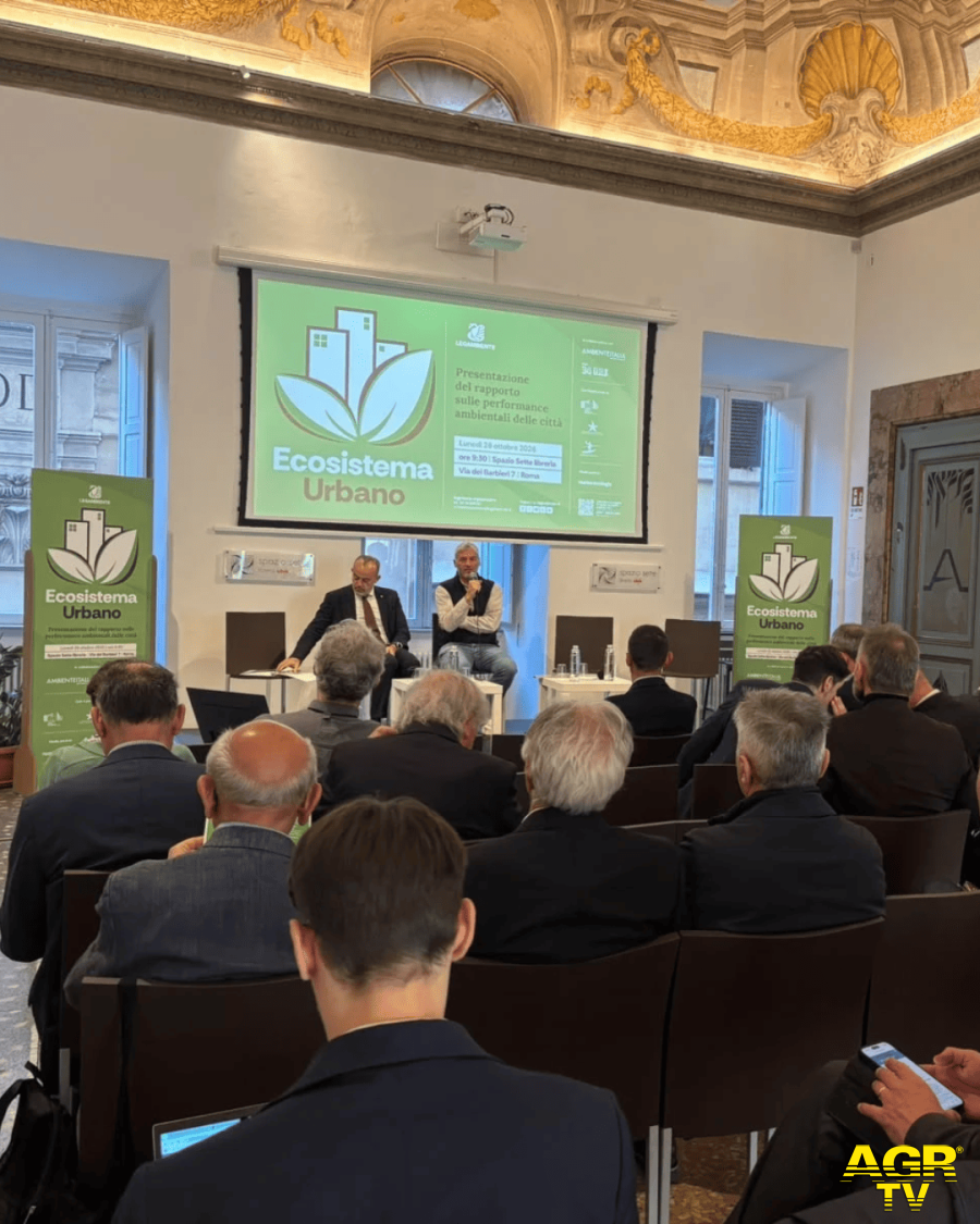 Ecosistema Urbano presentazione dati Ecosistema Urbano presentazione dati