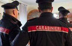 Castel Gandolfo, arrestato insospettabile spedizioniere, deteneva a casa il Wax, un concentrato di hashish