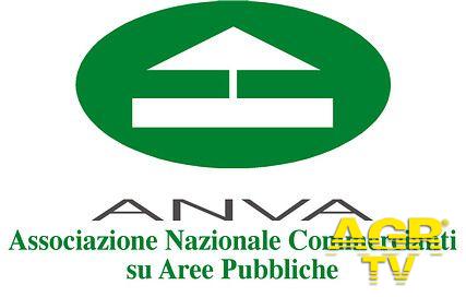 Caos commercio, il 'Pasticciaccio del Tritone' Caos commercio, il 'Pasticciaccio del Tritone'