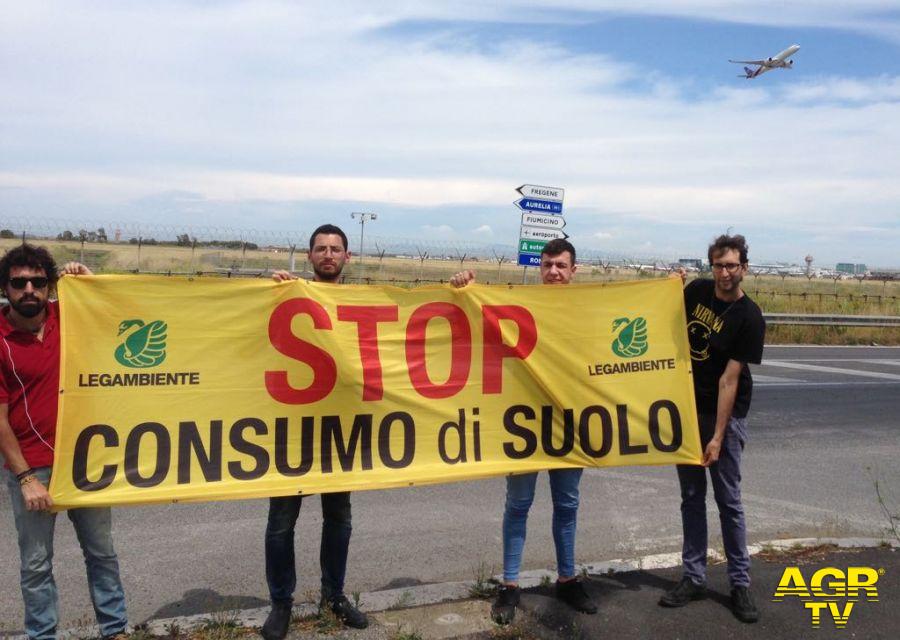 Fiumicino, Legambiente contro il nuovo terminal dell'aeroporto Fiumicino, Legambiente contro il nuovo terminal dell'aeroporto