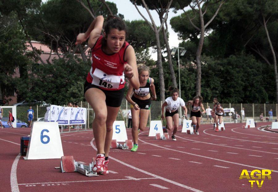Atletica, trofeo Bravin, 600 in gara