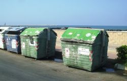 Roma, a Colli Aniene stop al porta a porta, tornano i cassonetti