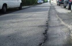 Roma, all'Eur restano le buche