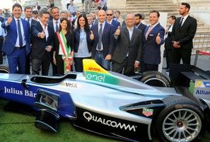 Formula E, che c'entra la mobilità sostenibile? Formula E, che c'entra la mobilità sostenibile?