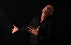 Sperlonga, Pino De Vittorio presenta.... il suo viaggio nella musica antica