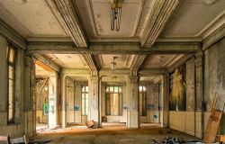 Infernetto, degrado nell'area dell'ex-chiesa di S. Tommaso