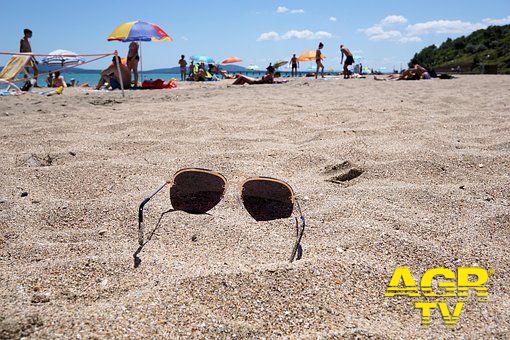 Gli occhiali da sole i più dimenticati...in spiaggia