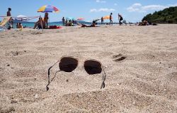 Gli occhiali da sole i più dimenticati...in spiaggia