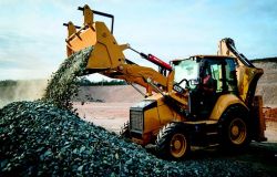 Ostia, l'AMA bonifica via degli Atlantici