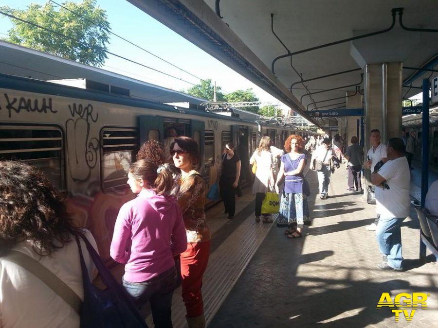 Acilia sud, sit in di protesta del PD